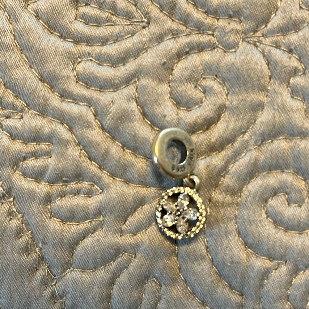 Pandora sparkling  snowflake charm winter circle dangling charm